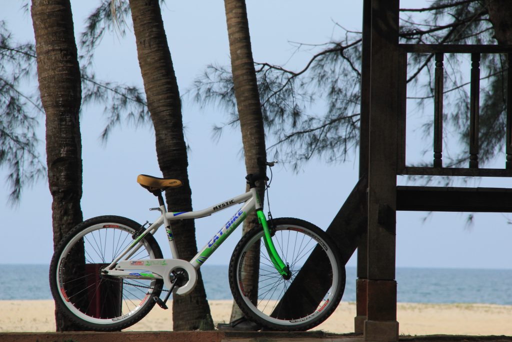 彭亨米昔拉海滩边的脚车